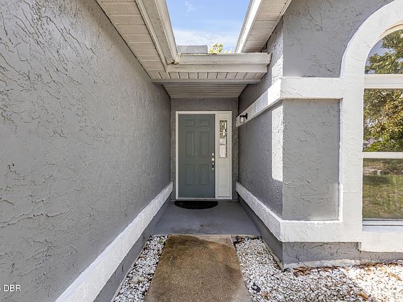 5th image of 886 Andken Ln
