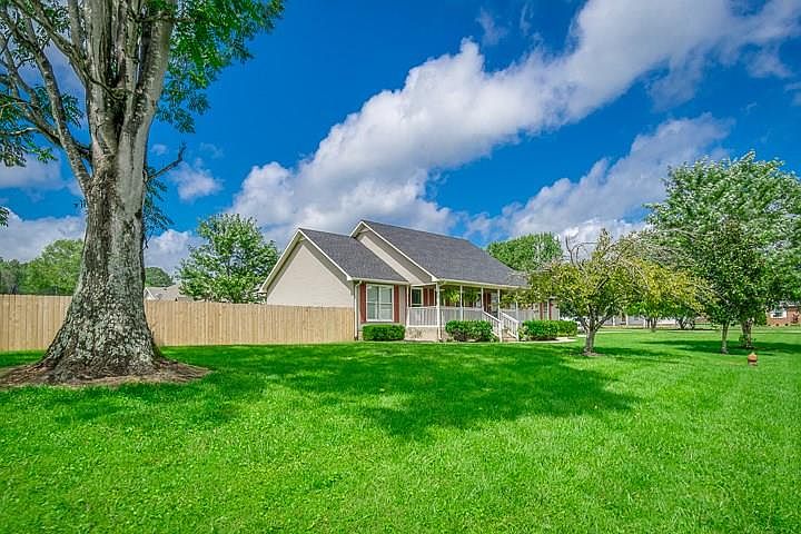 1st image of 2705 Churchill Dr