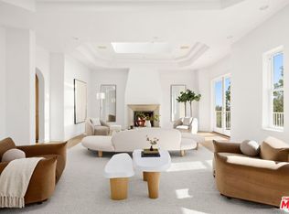 1939 Stradella Rd, Los Angeles, CA 90077