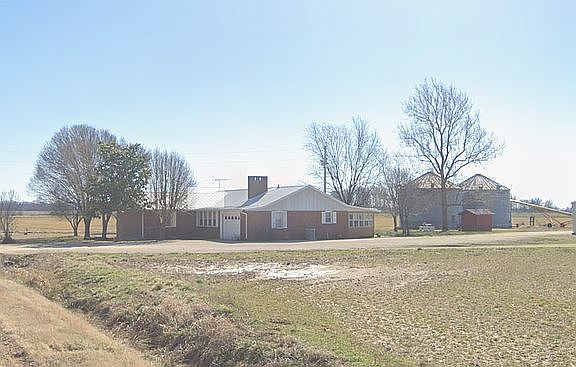 2nd image of 2458 County Road 622