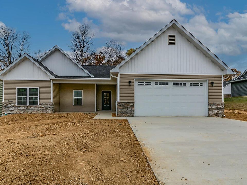 1st image of 543 E Lucy Ln