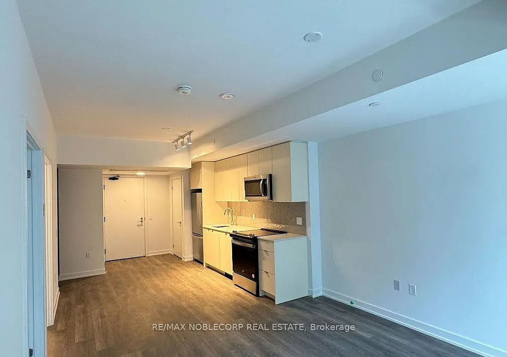 2 bed, $2,350 — Photo 2