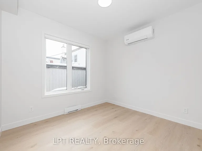 250 Shakespeare St #4 — Photo 15