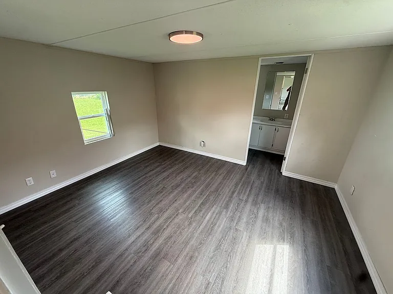 187 W Henry Ln — Photo 6