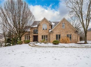 7052 Bennington Woods Dr, Pittsburgh, PA 15237