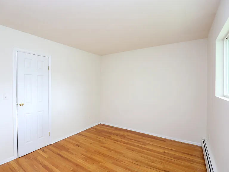 30 Lamb Ave #5C — Photo 11