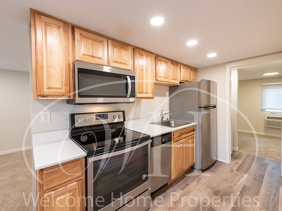 1st image of 205 Woodland Ave #3