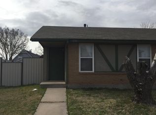 2131 Meench Dr, Moore, OK 73170