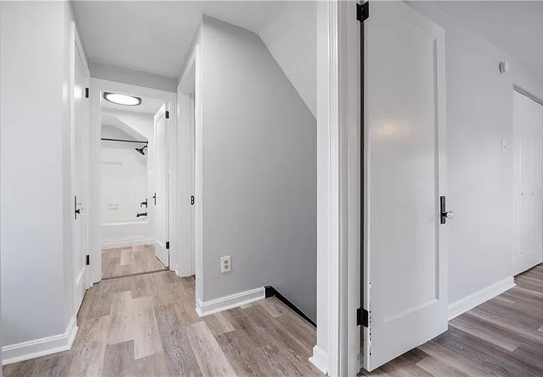 321 Arlington Ave — Photo 10
