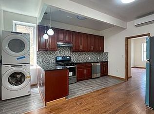 1817 Woodbine St FLOOR 3, Ridgewood, NY 11385
