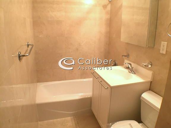 5th image of 435 E 79th St APT 7P