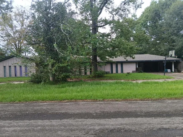 5011 Briargrove St, Liberty, TX 77575