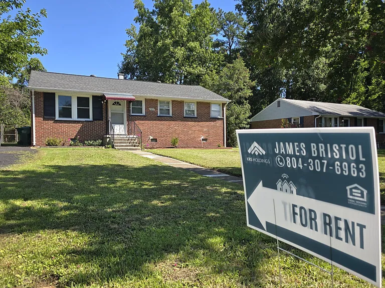 2312 Reed Rd — Photo 3