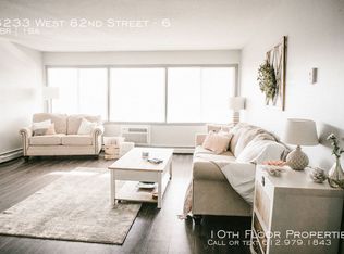 5233 W 82nd St #6, Minneapolis, MN 55437