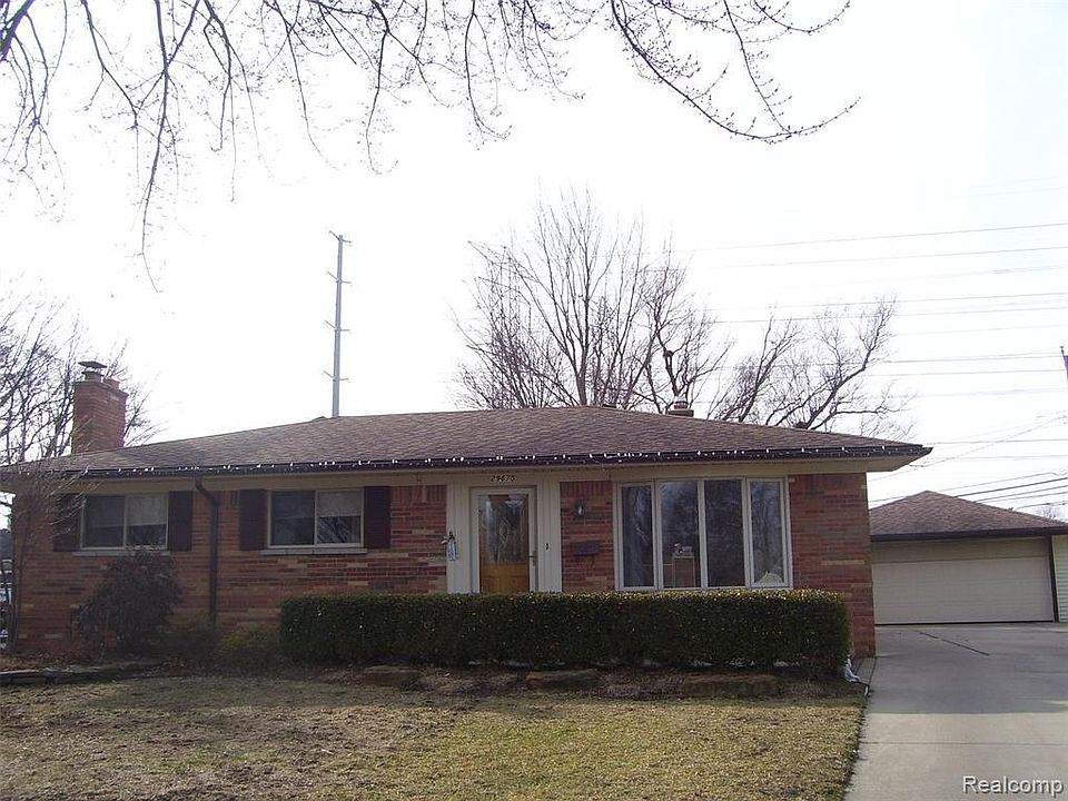 2nd image of 29675 Newport Dr