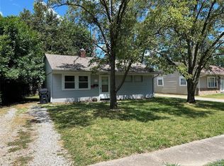 1126 Lilac Dr, Belleville, IL