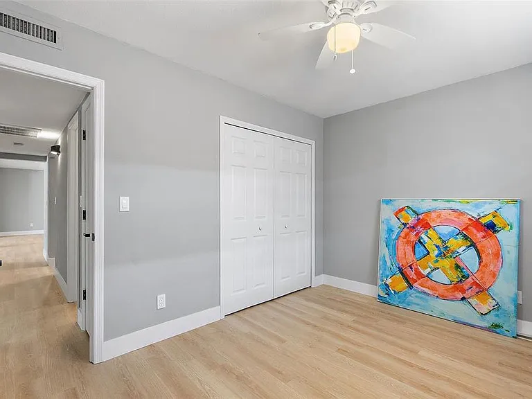 3926 Helena St NE — Photo 26