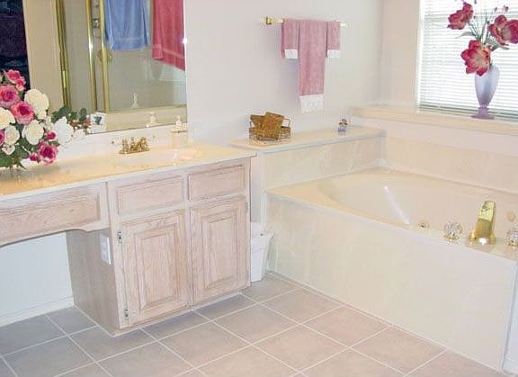 5th image of 2200 New Mill Ln