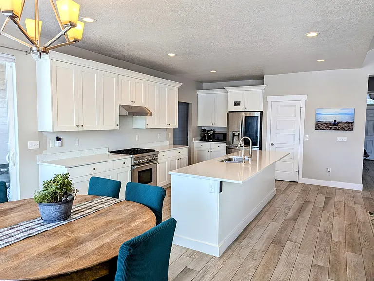 380 E Keetly Station Cir — Photo 17