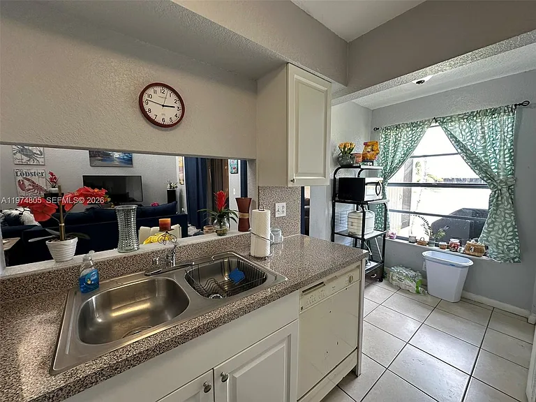 1361 Sandpiper Blvd — Photo 13