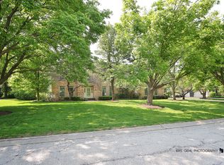 36708 N Old Woods Trl, Gurnee, IL