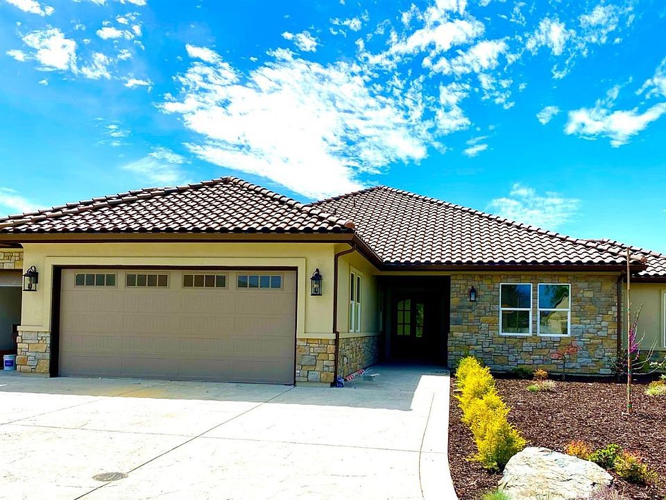 1st image of 140 Blue Oak Ct #54