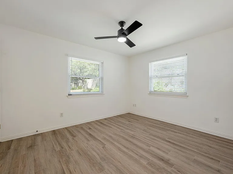 10114 Janet Loop — Photo 21