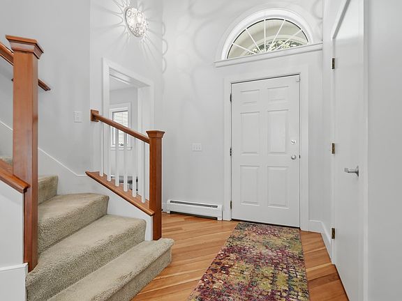 5th image of 305 Westview Drive