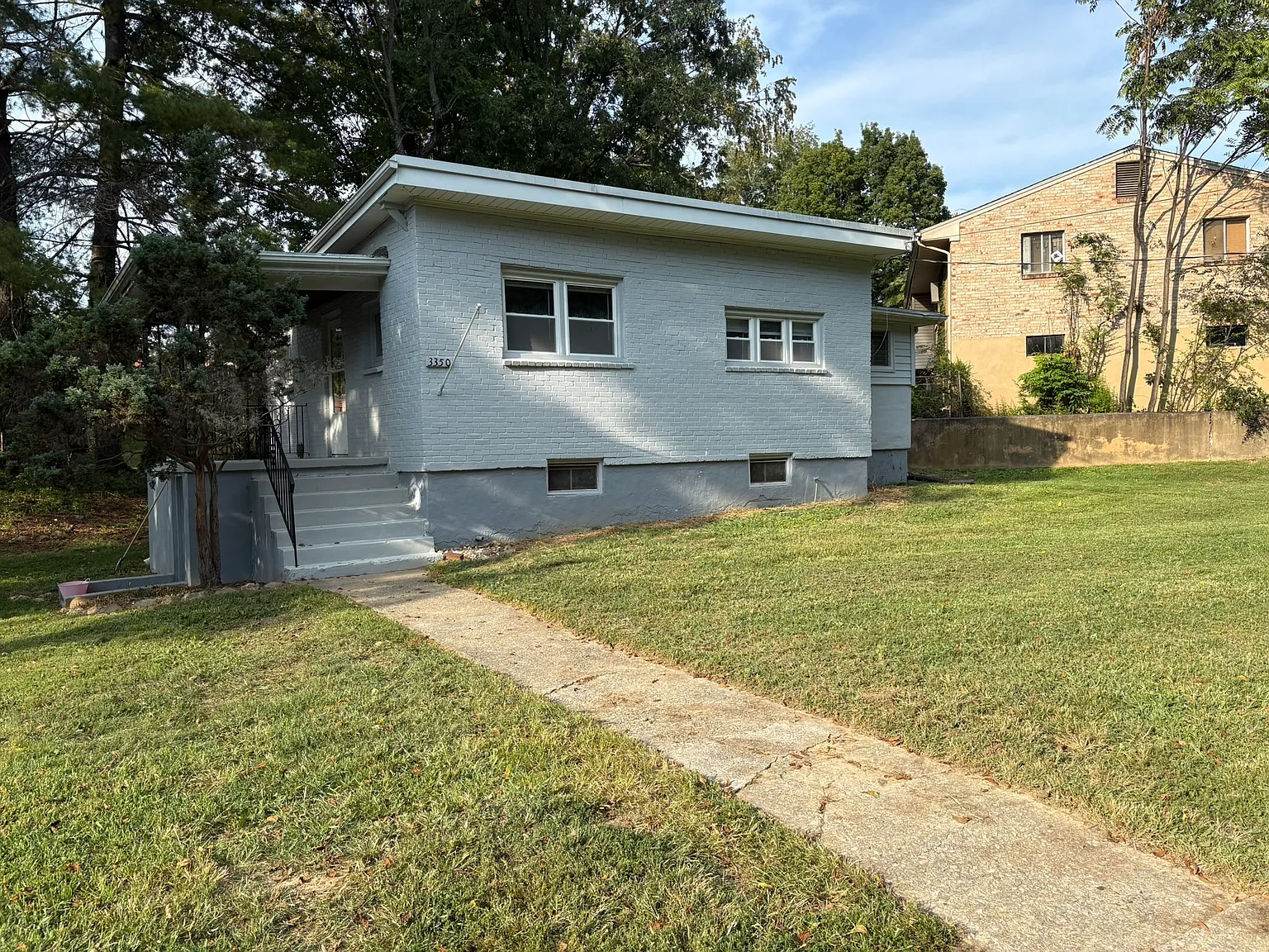 Cave Spring Cottage — Photo 1