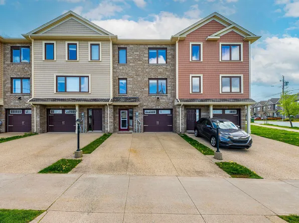 3 Cabernet Ct, Halifax, NS B3T 0E1