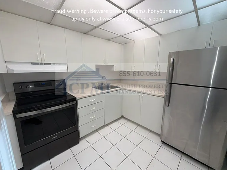 2930 Forest Hills Blvd — Photo 32