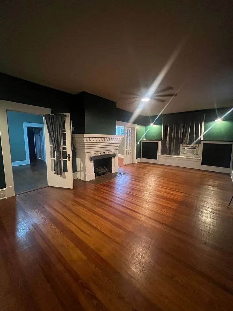 Historic Highland Beauty WITH Garage Apartment! — Photo 3