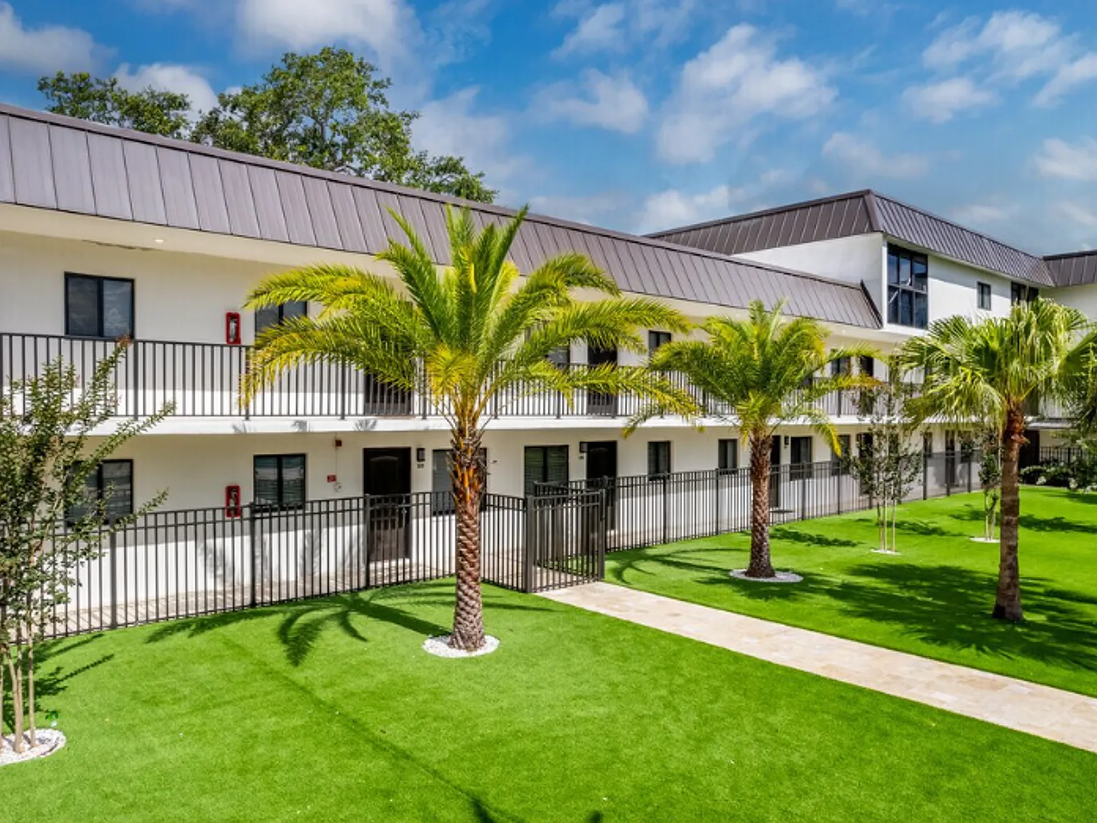 Pearl Cove Apartments — Photo 4