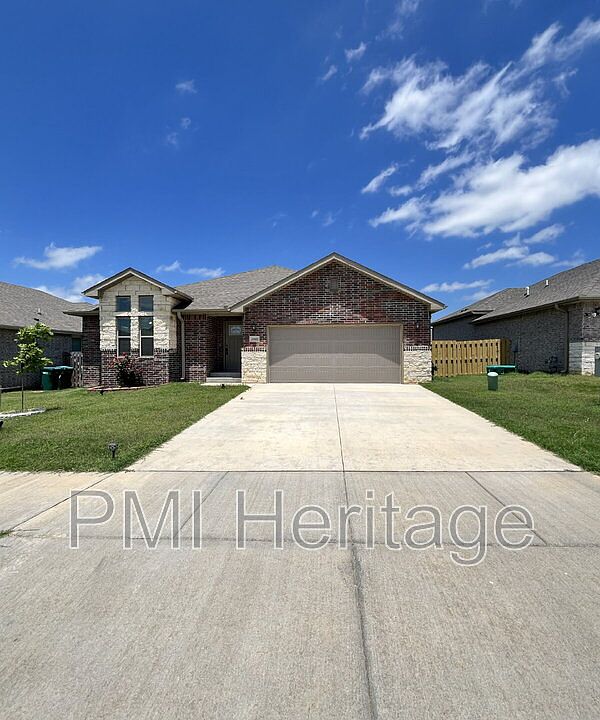 1st image of 2060 Periwinkle Pl