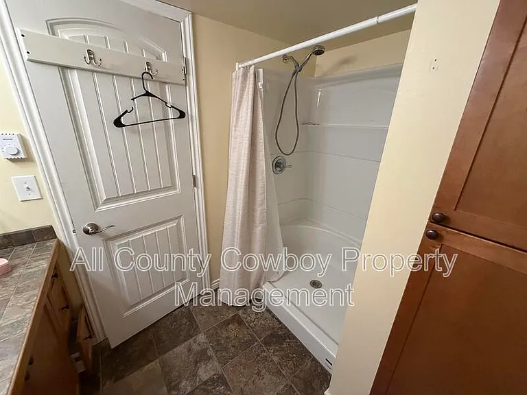 4118 Cliff St — Photo 10
