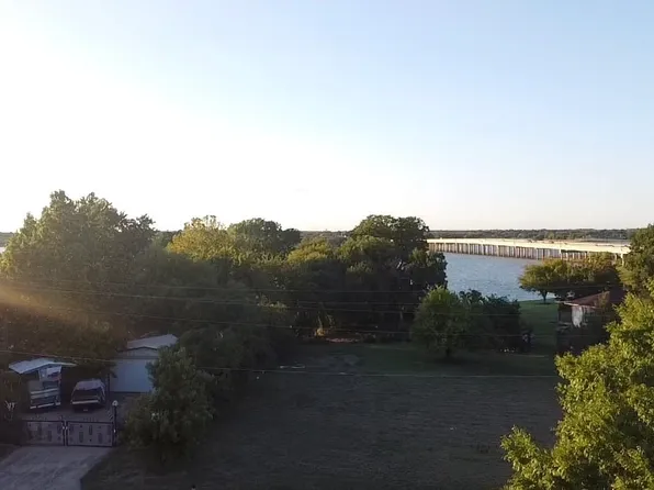 129 & 133 Lewis Dr, Little Elm, TX 75068