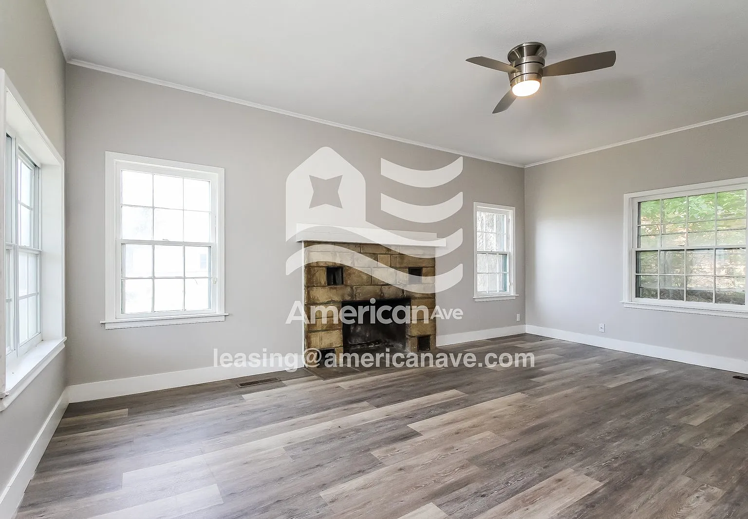 3 bed, 2.0 bath, 1249 sqft, $1,286 — Photo 2
