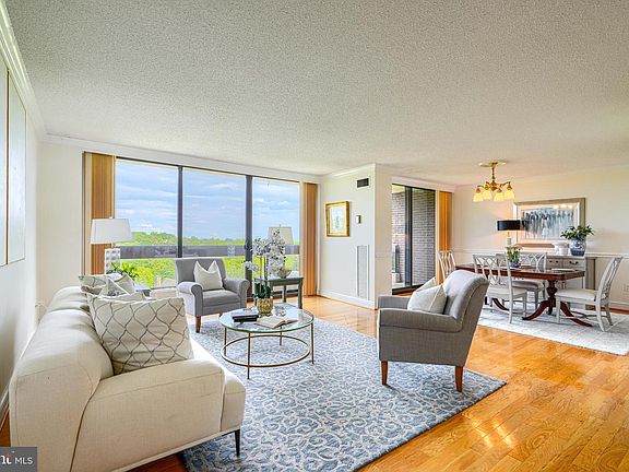 2nd image of 4100 N Charles St Unit 1010