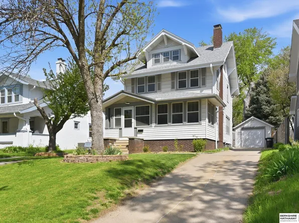 4854 Harney St, Omaha, NE 68132