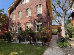 4505 Tower Grove Pl, Saint Louis, MO 63110