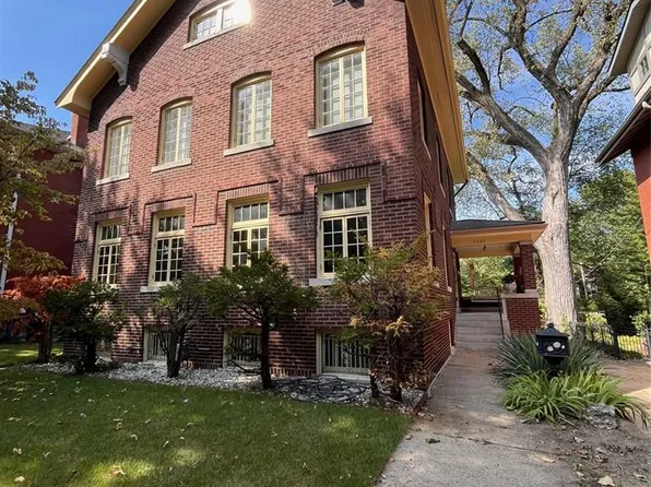 4505 Tower Grove Pl, Saint Louis, MO 63110