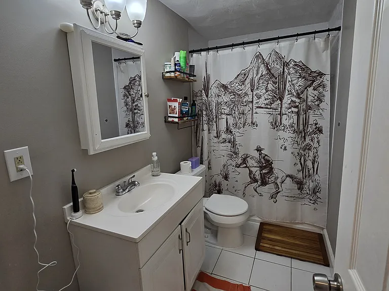 35 Meacham St — Photo 6