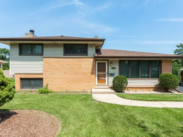 241 Nordic Rd, Bloomingdale, IL 60108