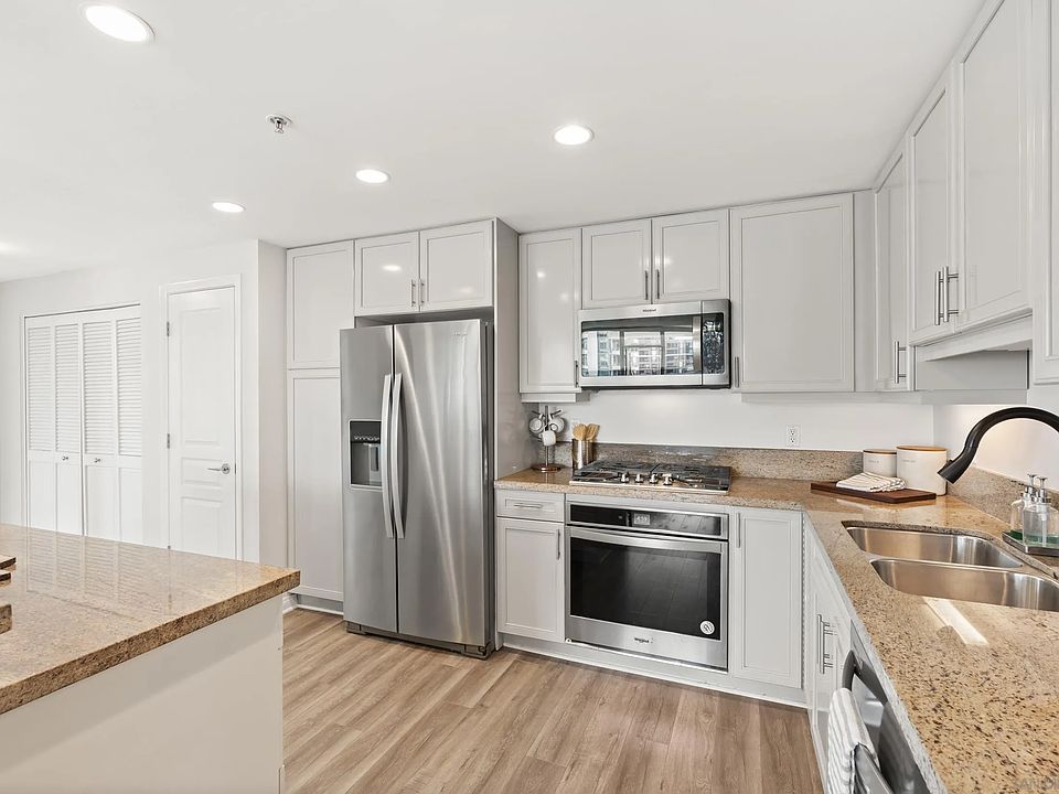 1st image of 510 1st Ave Unit 805