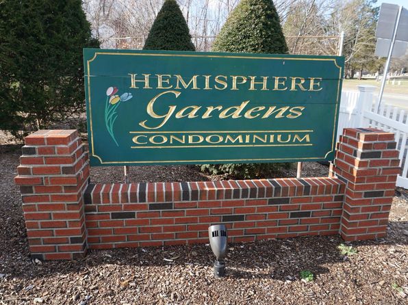 65 McCormick Ter APT 6