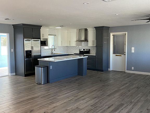 2nd image of 633 N 61st Pl