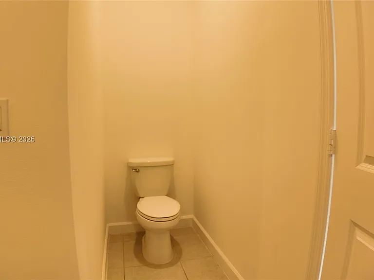 4612 Hollister Ave — Photo 13
