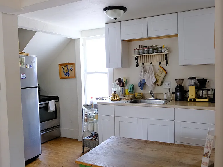 109 S Washington Ave — Photo 3