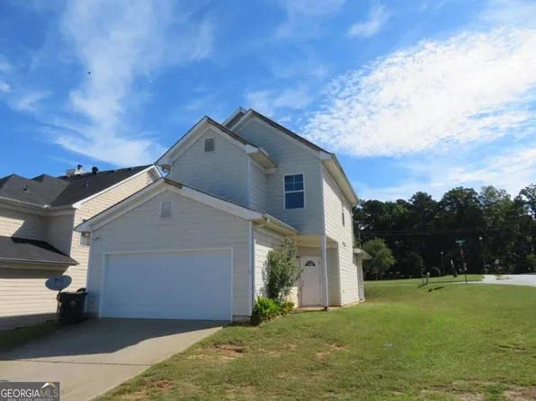 4513 Parkway Cir, College Park, GA 30349