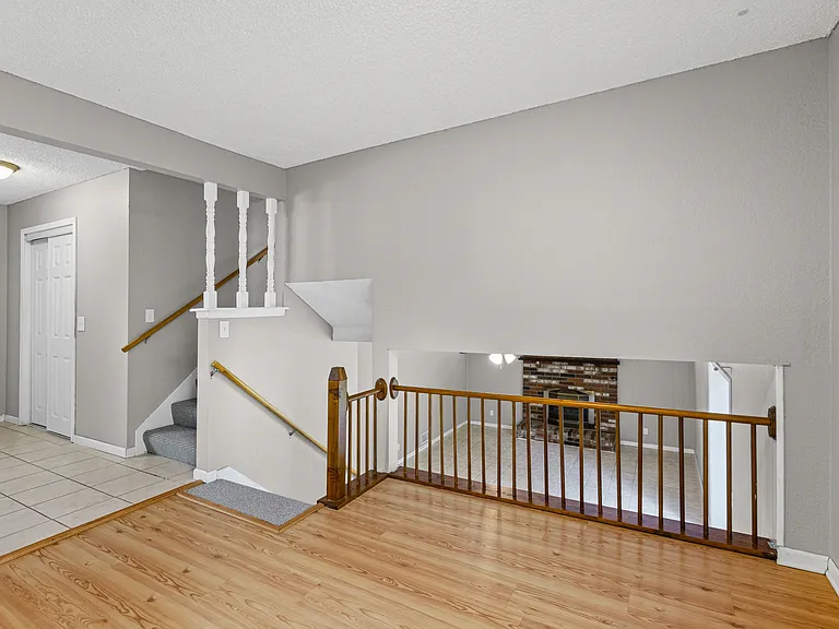 12813 S Sycamore St — Photo 7